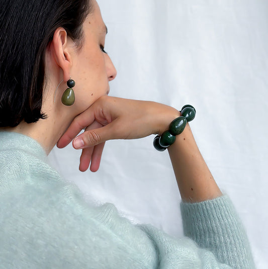 Bracelet handmade with tagua nut beads and earrings