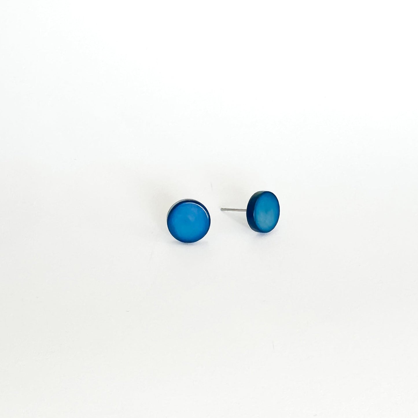 Modern colourful and organic design earrings, made with sustainable tagua nut / vegetable ivory