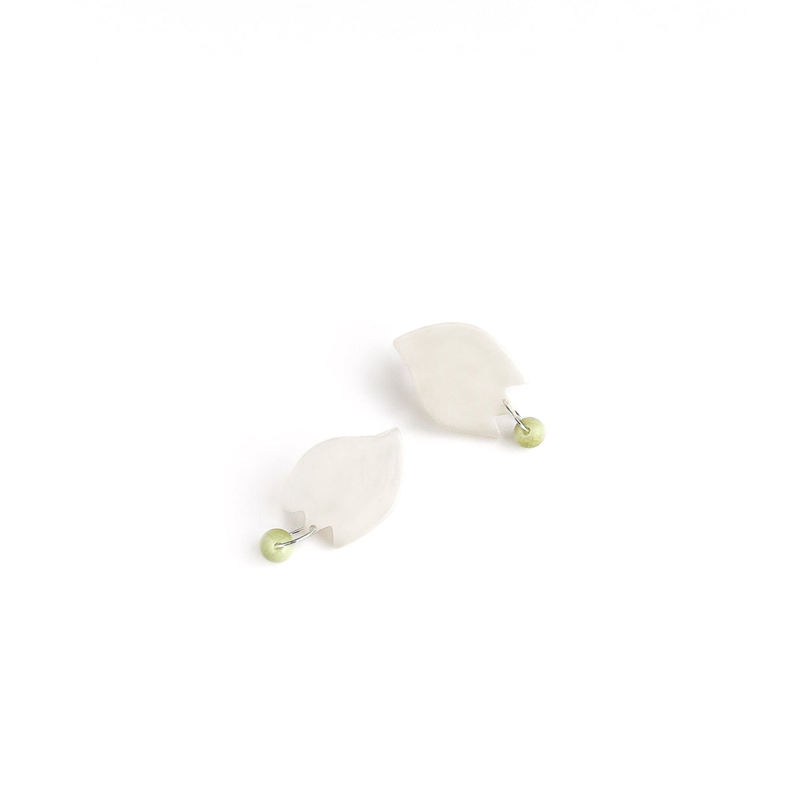 Delicate tulip shaped dangling earrings